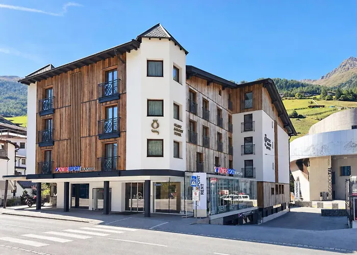 Glanz & Glory Hotel